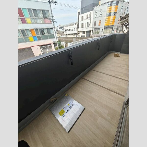 エスリード ザ・レーヴ大阪のバルコニー