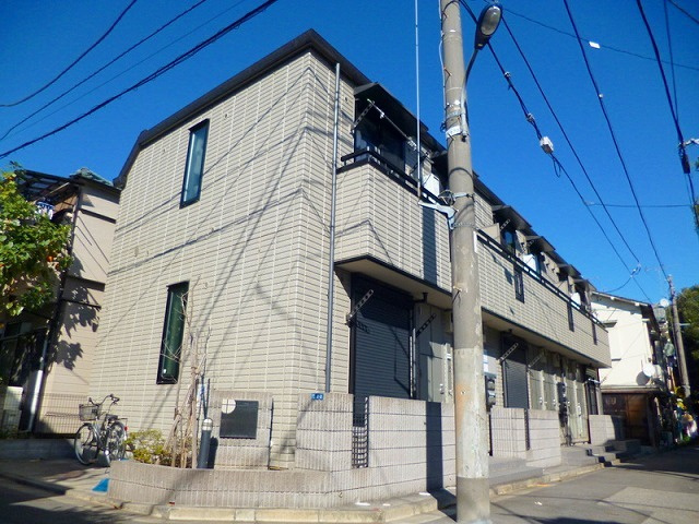 ヘーベルメゾン十条のエントランス|閑静な住宅街