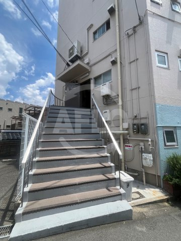 大川ビル　玉造小学校区のエントランス|大川ビル　エントランス