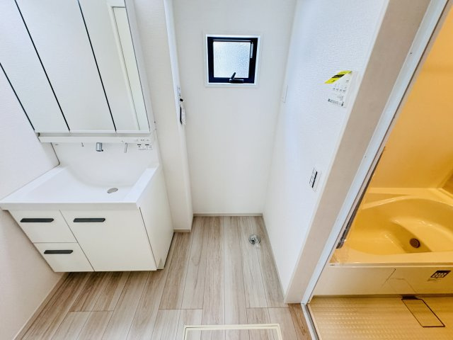 柏市高田新築戸建【柏第四小学校:5分】のランドリースペース|洗濯機置き場