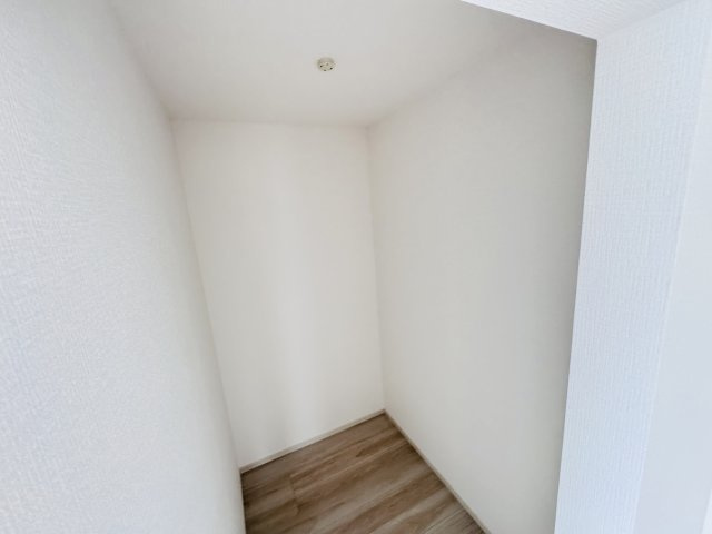 柏市高田新築戸建【柏第四小学校:5分】の収納|9.26帖寝室・ウォークインクローゼット