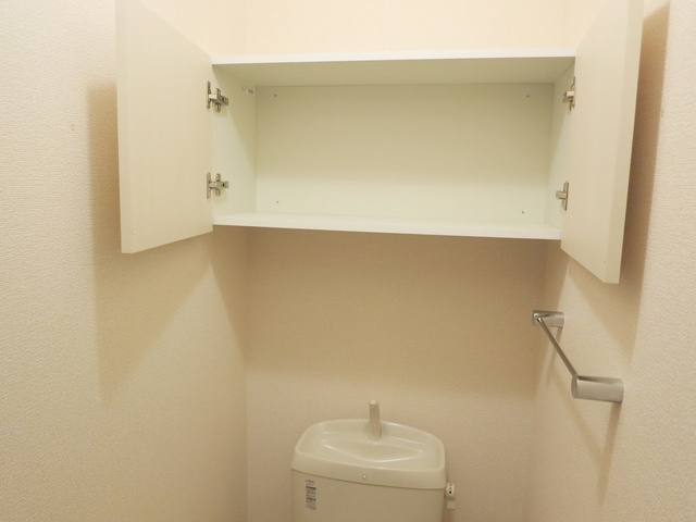 エテルナ瑞江の収納|トイレの収納棚は嬉しいですね！