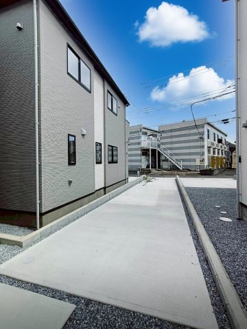 北葛飾郡松伏町　田中3丁目　新築戸建　全2棟の駐車場|施工例です