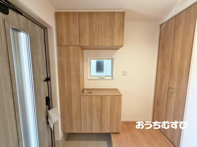 春日井市林島町第2(全4棟)の玄関