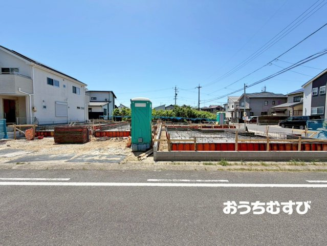 春日井市林島町第2(全4棟)の前面道路含む現地写真