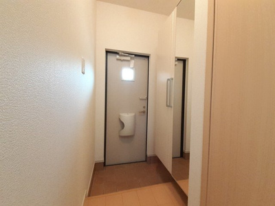 【玄関】 | ハピネス | 収納もある玄関です