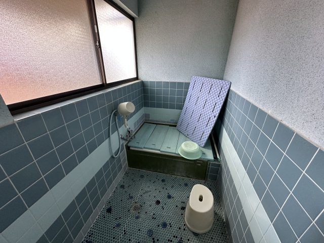 【北杜市明野町上手】日当たりと眺望が良い民家の浴室