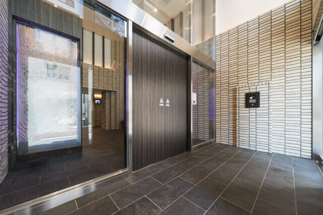 MELDIA CREST NAMBA SOL TERRACEのエントランス