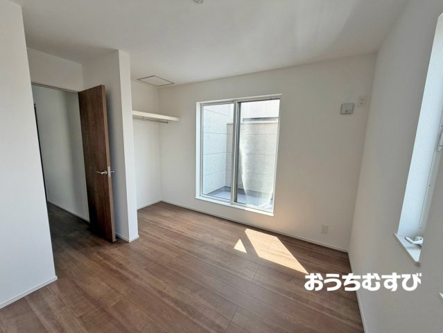 春日井市林島町第2(全4棟)の洋室