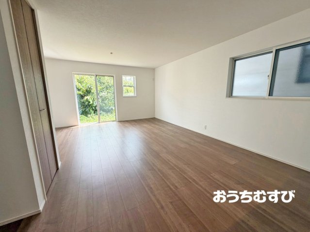 春日井市林島町第2(全4棟)の居間・リビング