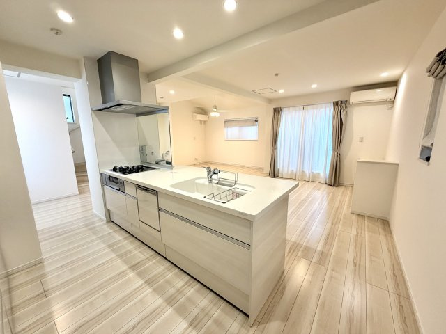 ＜LIBERi リーベリー＞新宿区山吹町　神楽坂生活エリア　中古戸建のキッチン
