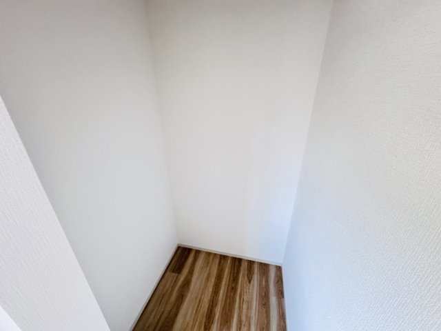 柏市布施新町４丁目新築戸建【富勢東小学校:10分】の収納|6.3帖洋室・ウォークインクローゼット