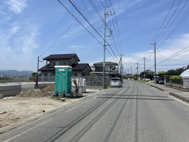 【前面道路含む現地写真】 | 本庄市児玉町上真下　クレイドルガーデン　新築戸建　全2棟　 | 5/16撮影