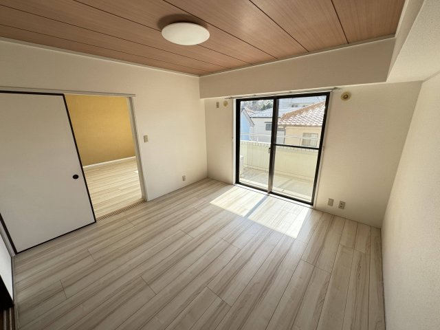 PLENDY東船橋の居間・リビング