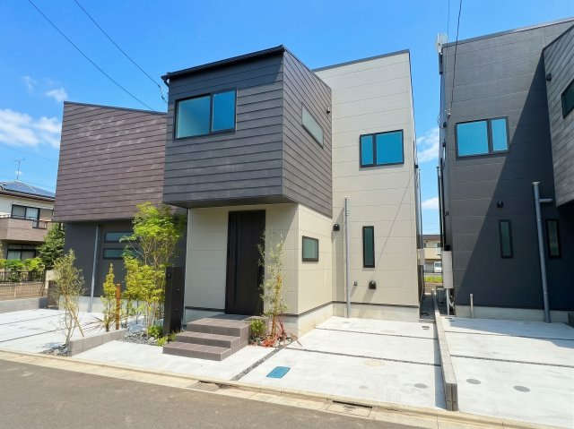 【収納】 | 【仲介手数料２８０万円が無料！】■リビング南前に広いテラス■屋上バルコニー■太陽光発電 | 諸費用２８０万円ＯＦＦ！
決算キャンペーン！
家計応援サービスの限界に挑戦中
■南側は生産緑地
■リビング前に広い広いテラス
■開放的なルーフバルコニー
■ワンランク上のハイグレード感
■太陽光発電