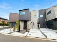 【仲介手数料２８０万円が無料！】■リビング南前に広いテラス■屋上バルコニー■太陽光発電の画像