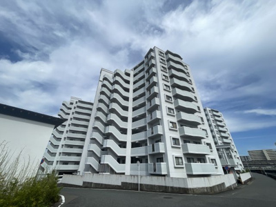 【外観】 | ロマネスク箱崎タワーホームズ W | 綺麗に整備されている外観です☆