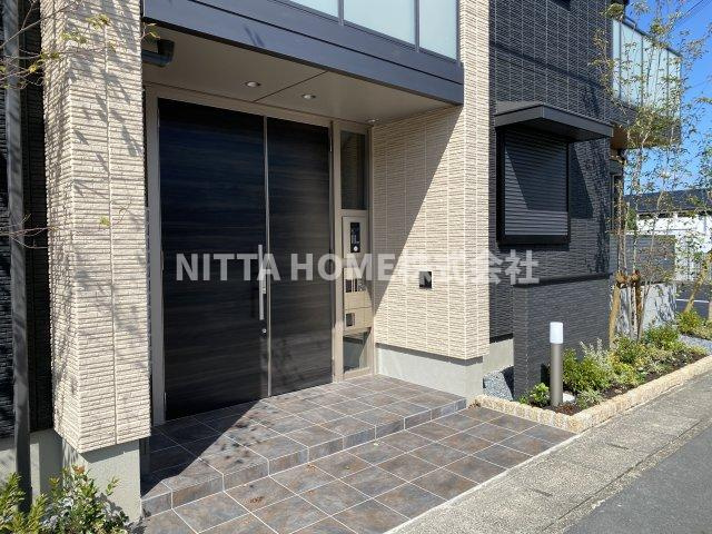 シャーメゾン　カーサ　デ　花音のエントランス|清潔感のあるエントランスです(^^♪