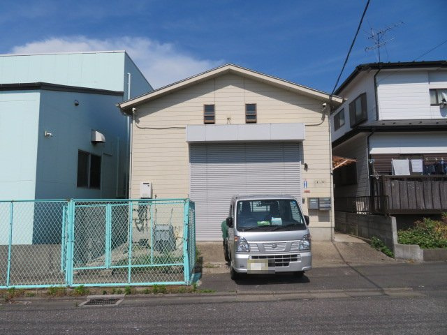 草加市松江５丁目の倉庫