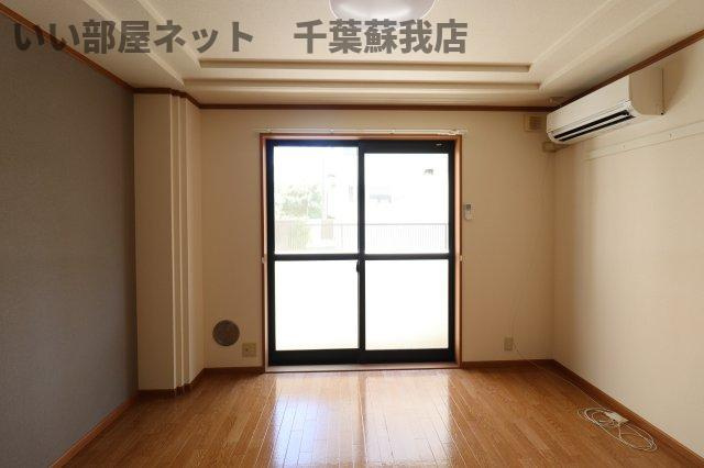 ガーデンハウスの洋室|使い勝手のいい洋室です
