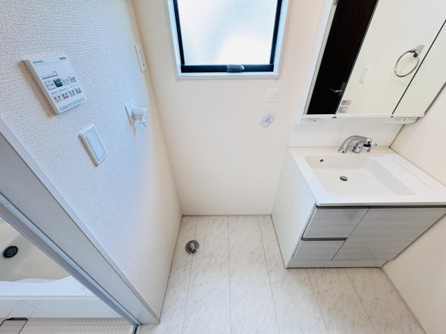 柏市今谷上町新築戸建【光ケ丘小学校:６分】のランドリースペース|洗濯機置き場・乾燥機用ガス栓つき
