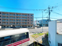 【展望】 | 老司エクセル15☆仲介手数料半額☆ | 周辺には「にしてつストア老司店」や「サンキ老司店」など、毎日のお買い物に便利な商業施設が徒歩圏内に揃っています。