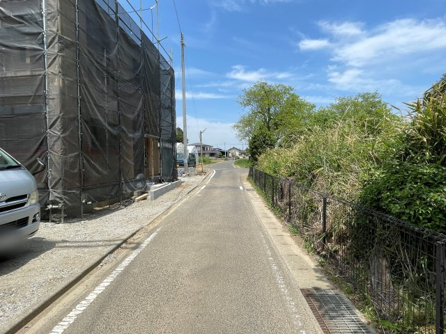 新築戸建・新築建売　大玉村玉井第6　玉井小・大玉中の前面道路含む現地写真