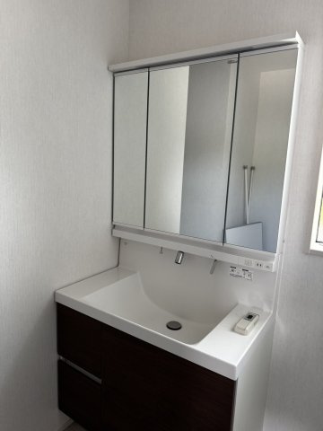 相田174番105の独立洗面台