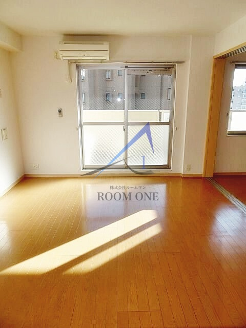 プリムヴェール金町の居間・リビング|洋室のお部屋です。