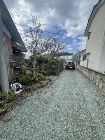 大生院　売土地の外観|全体の区画構成は、統一感のある街並みの中でゆったりとした配置となっております。隣地との境界も明確で、風通しや採光を十分に確保できる設計が可能なため、一年を通して心地よい室内環境を維持できる好条件な地。