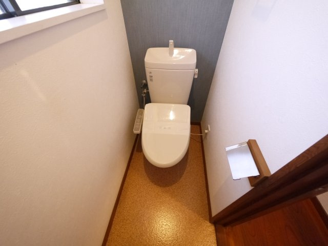 八街市富山　平屋中古戸建のトイレ|2LDK平屋　内装リフォーム済み キッチン・洗面台・トイレ新品 駐車2台可能 公営水道