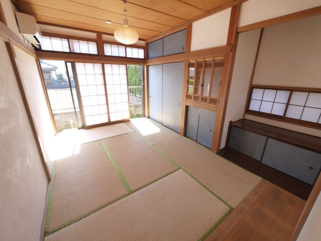 八街市富山　平屋中古戸建の和室|2LDK平屋　内装リフォーム済み キッチン・洗面台・トイレ新品 駐車2台可能 公営水道