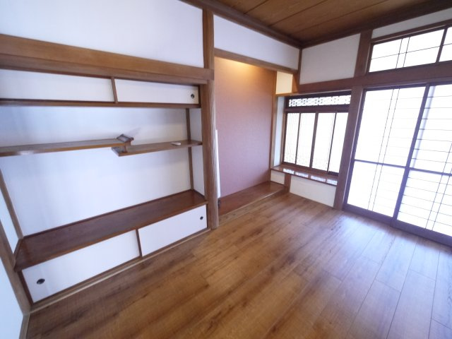 八街市富山　平屋中古戸建の内装|2LDK平屋　内装リフォーム済み キッチン・洗面台・トイレ新品 駐車2台可能 公営水道