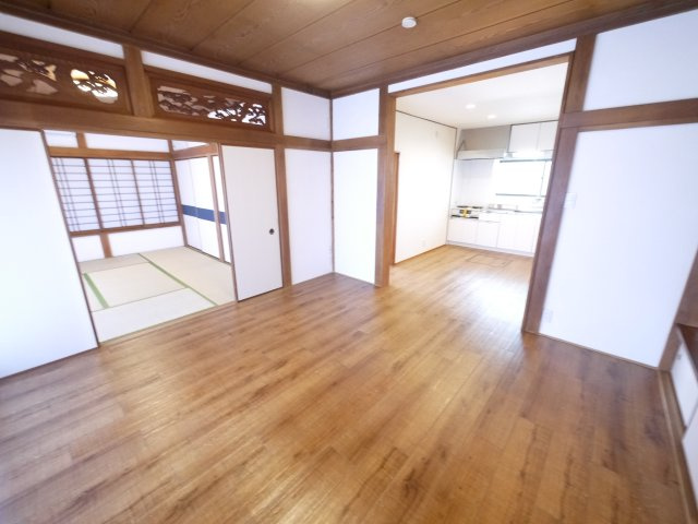 八街市富山　平屋中古戸建の洋室|2LDK平屋　内装リフォーム済み キッチン・洗面台・トイレ新品 駐車2台可能 公営水道