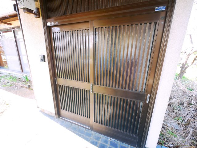 八街市富山　平屋中古戸建の玄関|2LDK平屋　内装リフォーム済み キッチン・洗面台・トイレ新品 駐車2台可能 公営水道