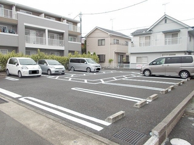 【駐車場】 | ファミールＢ