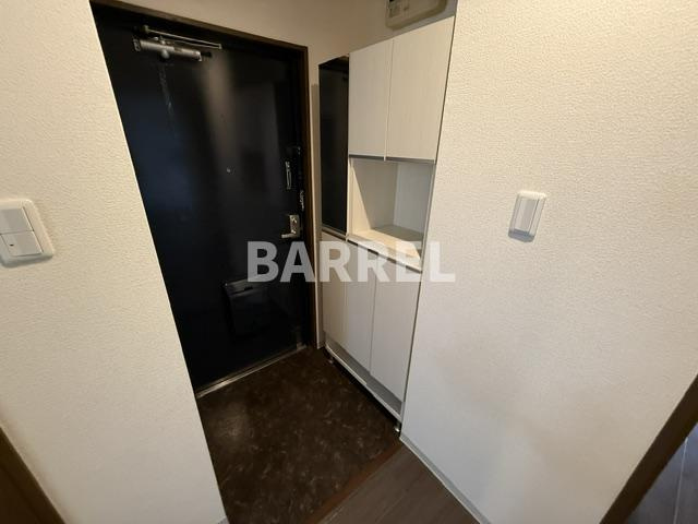 サニーコート小曽根の玄関