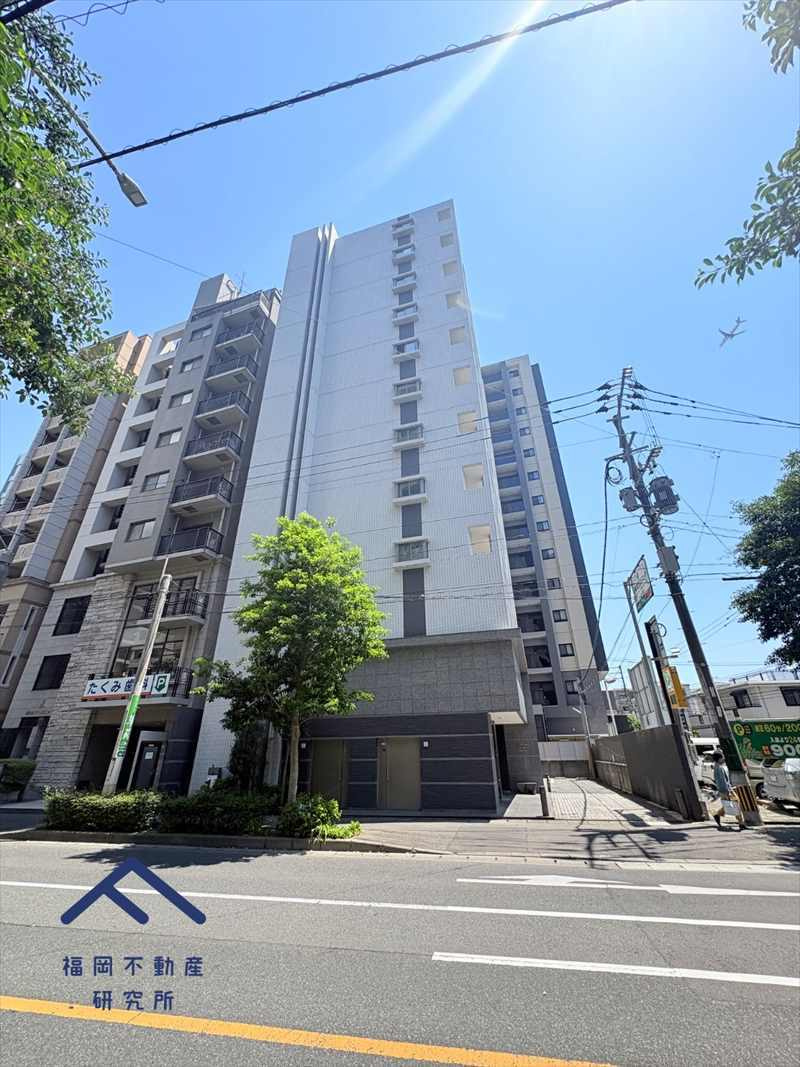 グランフォーレラグゼ平尾の外観