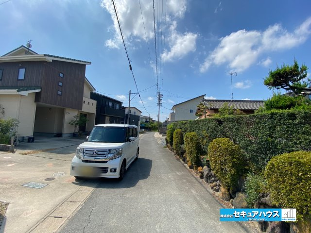 【同施工物件ご案内可】東海市富木島町南島　全2棟の前面道路含む現地写真|事前予約にて現地ご見学いただけます！お気軽にお問い合わせください♪
■株式会社　セキュアハウス■
住宅ローンに強く、知識、経験豊富なスタッフ在籍
お客様に寄り添い、ご成約後もサポート致します。