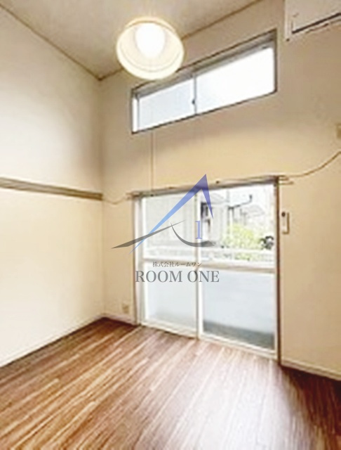 パインヒル小岩の居間・リビング|洋室のお部屋です。