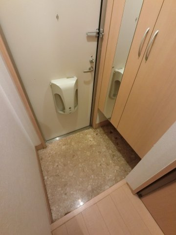 プライムスクエアの玄関