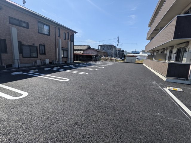 D-ROOM飯田町の駐車場