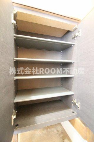 鮫島貸家の収納|小物を収納するのに便利です