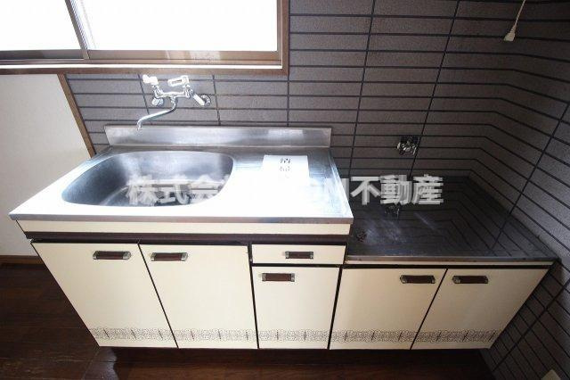 鮫島貸家のキッチン|キッチンでお料理をお楽しみください