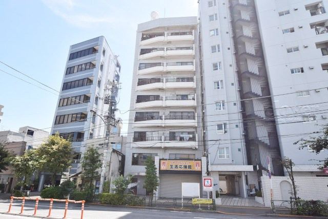 【現況写真】 | ストーク池袋 | 外観と前面道路の様子。～即日のご見学可能～　お問合せはお気軽にどうぞ。
