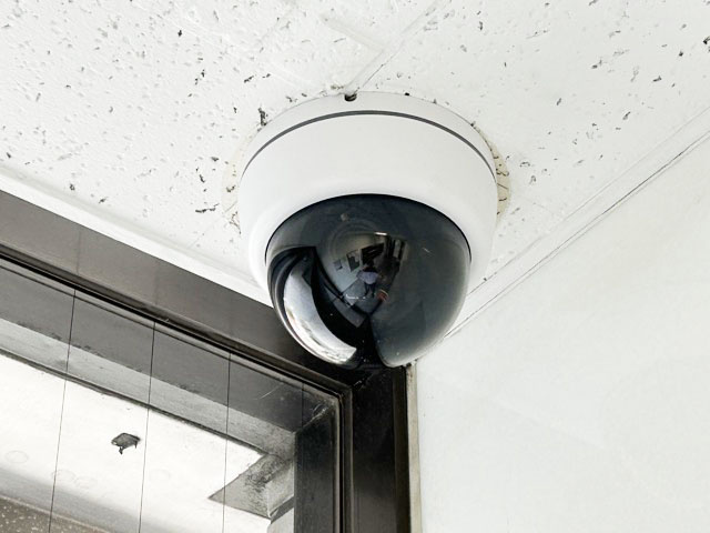 【防犯設備】 | ストーク池袋 | 建物や敷地の隅々に目を光らせる防犯カメラが設置されています。現地を見学される際には、カメラの存在やその台数にも意識を払ってみてください。～即日のご見学可能～　お問合せはお気軽にどうぞ。
