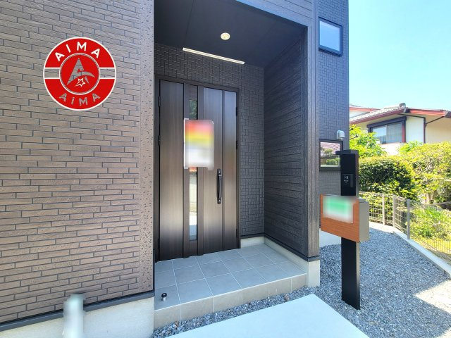 太宰府市石坂2丁目第1-2棟（2号棟）　の玄関|おでかけの時も帰った時も、「我が家」を最初に感じでもらえる素敵な空間に。
