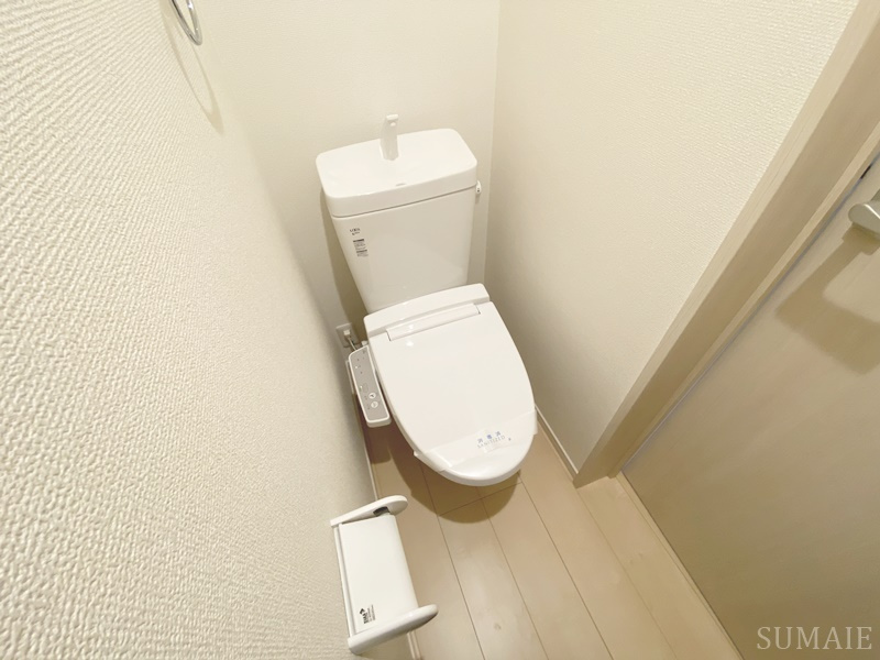 プティ・ロシェ小岩のトイレ|コンパクトで使いやすいトイレです☆