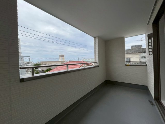 宜野湾市野嵩 新築戸建て 1号棟のバルコニー