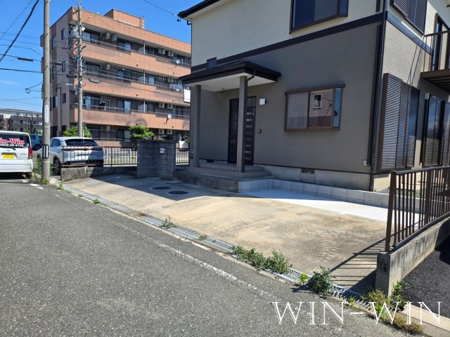 東脇戸建ての駐車場